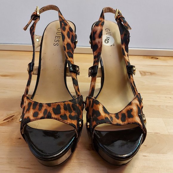 Guess WG Deceit Platform Heels - Picture 3 of 6